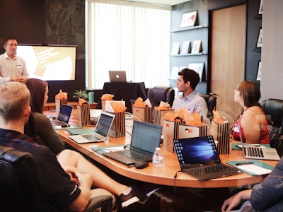 Marketing & Growth